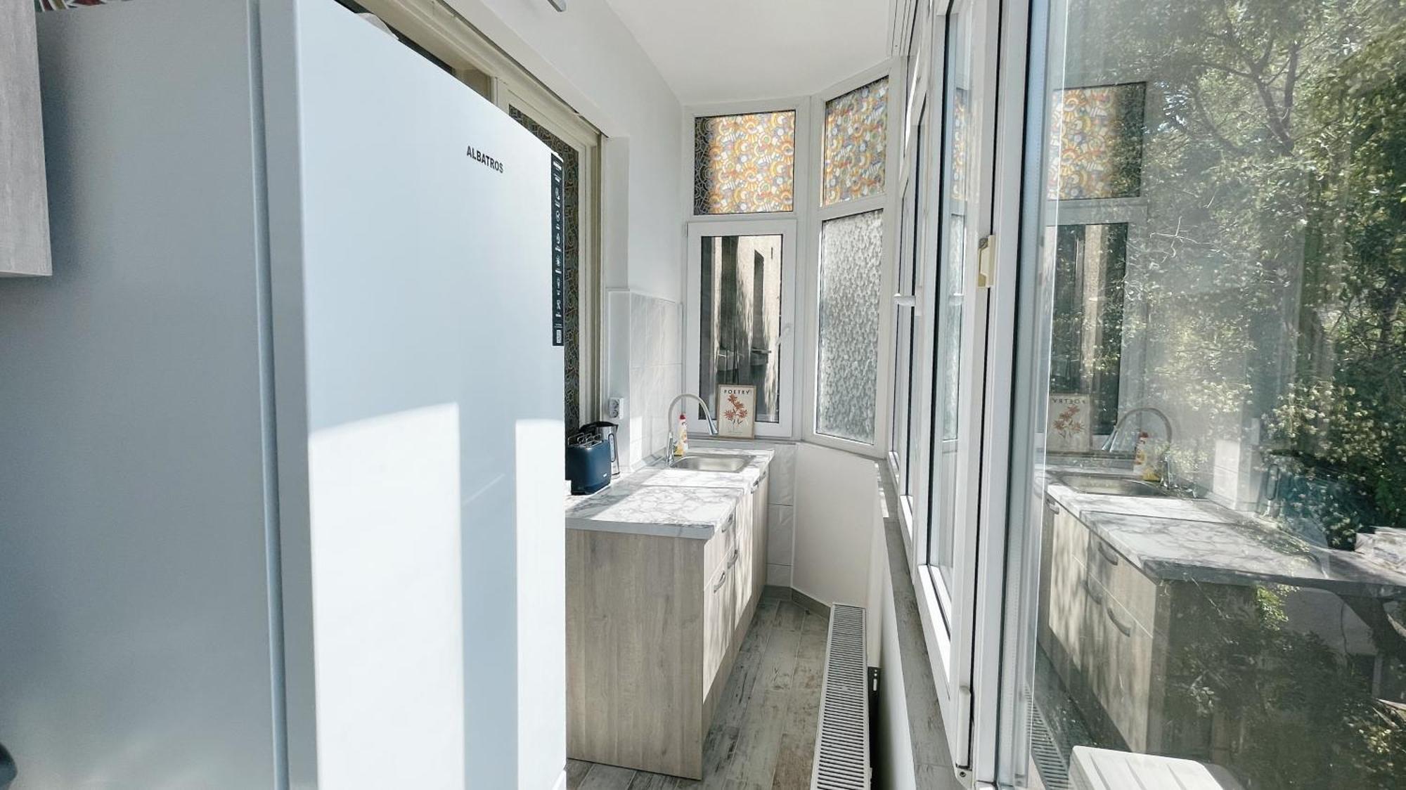 Pinkfluid - Charming Studio In Prime Location Bucharest Exterior photo